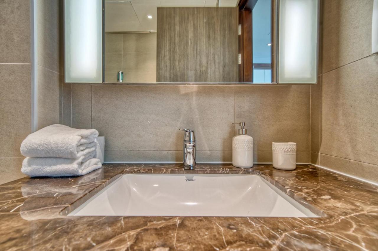 דירות דובאי Boho-Chic Cosy 1Br, Minutes To Burj Khalifa מראה חיצוני תמונה